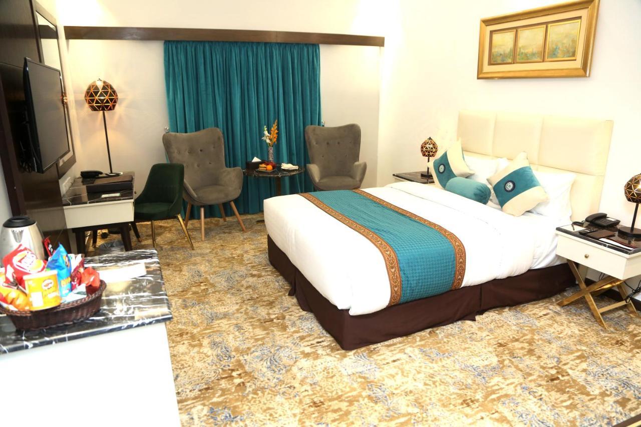 Faletti'S Grand Hotel Multán Kültér fotó